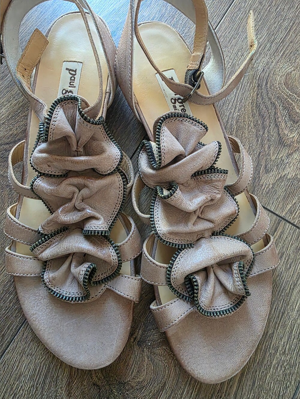 Women’s PAUL GREEN Sz 11 Tan Floral Ankle Strap Sandals